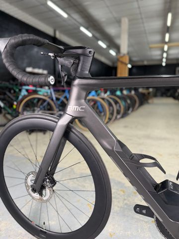 Used BMC Timemachine 01 ROAD TWO 2022 2022 Road & Gravel, Black — image 22 of 24