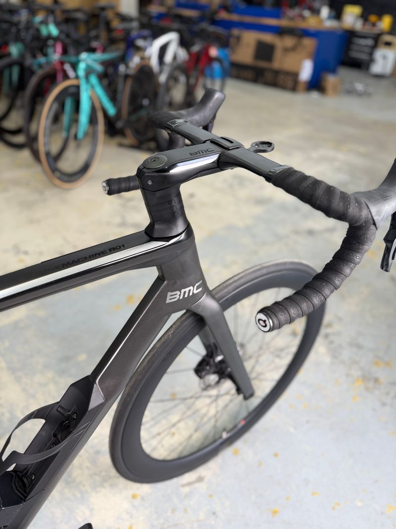 Used BMC Timemachine 01 ROAD TWO 2022 2022 Road & Gravel, Black — image 6 of 24
