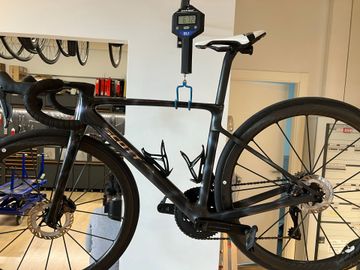 Scott Addict RC 10 2025 2025 Road & Gravel usato, Nero — immagine 11 di 12