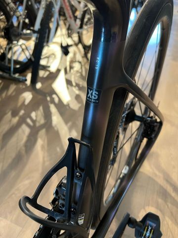 Scott Addict RC 10 2025 2025 Road & Gravel usato, Nero — immagine 12 di 12