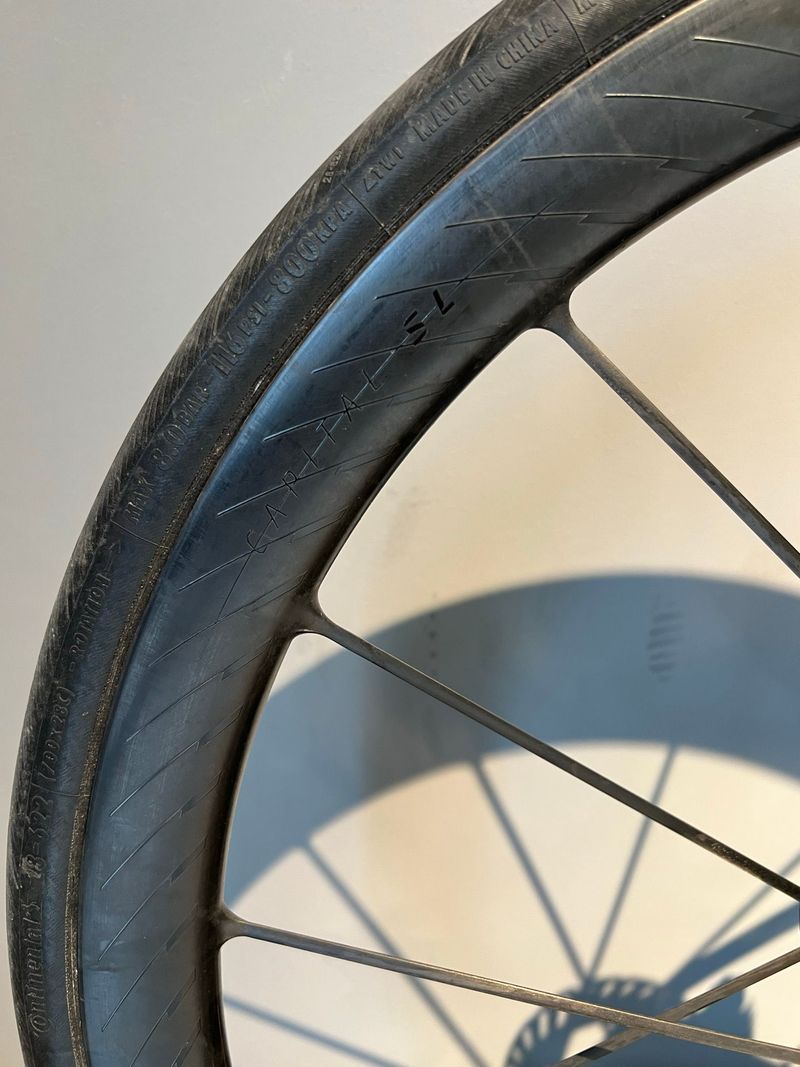 Scott Addict RC 10 2025 2025 Road & Gravel usato, Nero — immagine 4 di 12