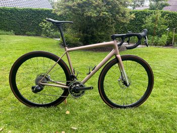 Used Specialized S-Works Aethos - SRAM Red eTap AXS 2021 2021 Racefiets & gravel
