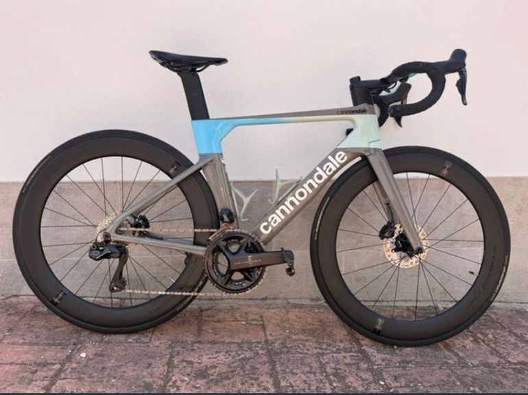 Used Cannondale Systemsix Shimano Ultegra Di2 2024 Road & Gravel, Blu — image 1 of 10