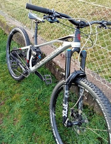 Używany Mondraker Superfoxy R 2021 2021 Mountainbike — zdjęcie 3 z 16