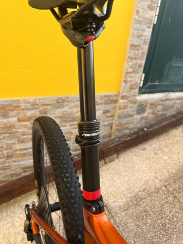 Used Giant XTC, Advanced 29 2 2022 2022 Mountainbike, Orange, 29 — image 10 of 15