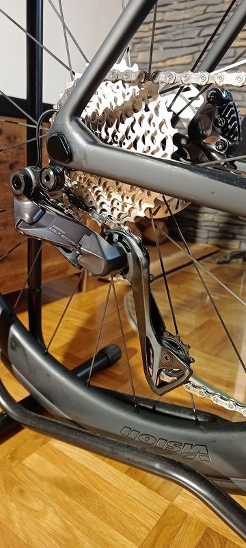 Used Colnago c68 Custom Shimano Ultegra Di2 2026 Road & Gravel, Black — image 14 of 16