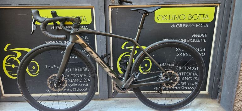 Used Trek Émonda SLR 6 AXS 2024 2024 Road & Gravel — image 2 of 6