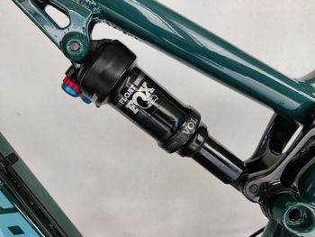 Used Santa Cruz Tallboy R / Aluminum / 29 2019 2019 Mountainbike, Green, 29 — image 4 of 12
