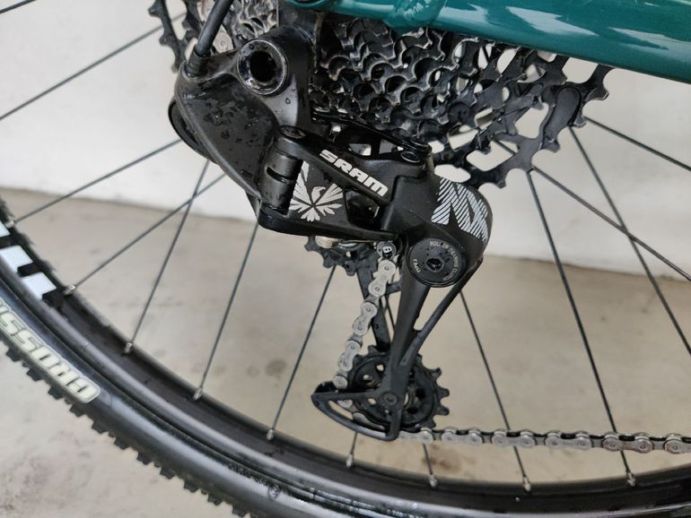 Used Santa Cruz Tallboy R / Aluminum / 29 2019 2019 Mountainbike, Green, 29 — image 7 of 12