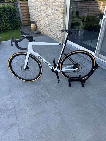 Used Cannondale SuperSix EVO Shimano 105 Di2 2024 Road & Gravel, Bianco — image 3 of 7