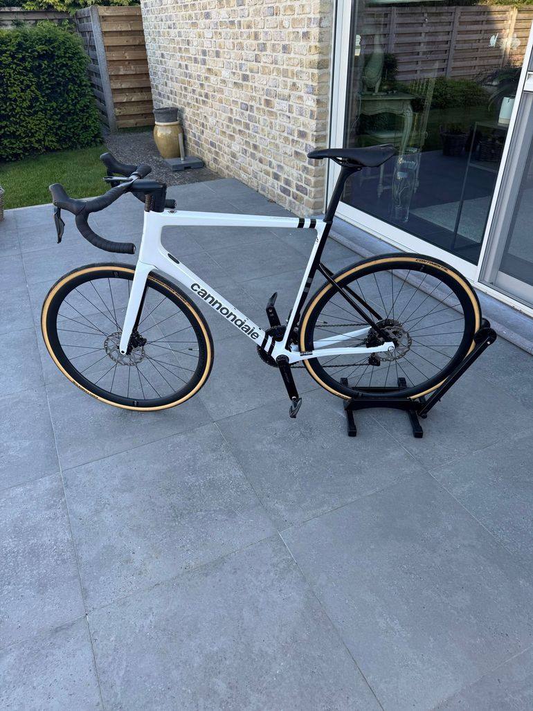 Used Cannondale SuperSix EVO Shimano 105 Di2 2024 Road & Gravel, Bianco — image 3 of 7