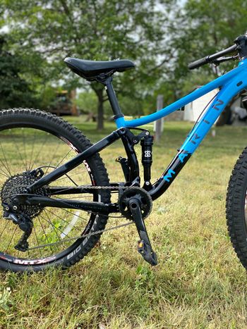 Used Marin Hawk Hill Jr 2020 2020 Youth, Azul — image 4 of 5