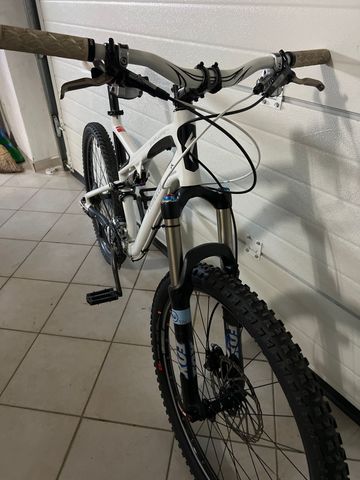 Gebrauchtes Specialized Stumpjumper SRAM X9 2009 Mountainbike, Weiß — Bild 4 von 10
