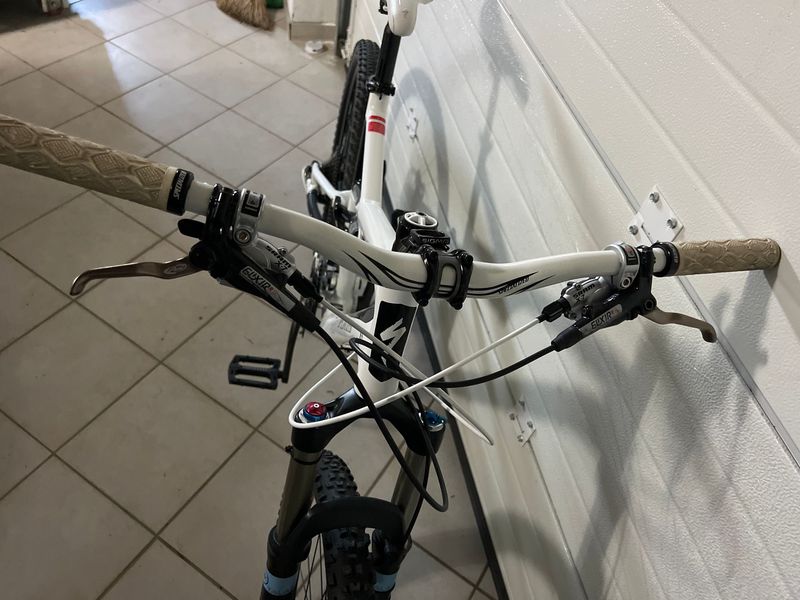 Gebrauchtes Specialized Stumpjumper SRAM X9 2009 Mountainbike, Weiß — Bild 5 von 10