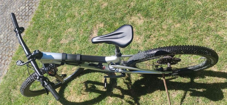 Used Canyon Lux Trail CF 9 2025 2025 Mountainbike — image 7 of 9