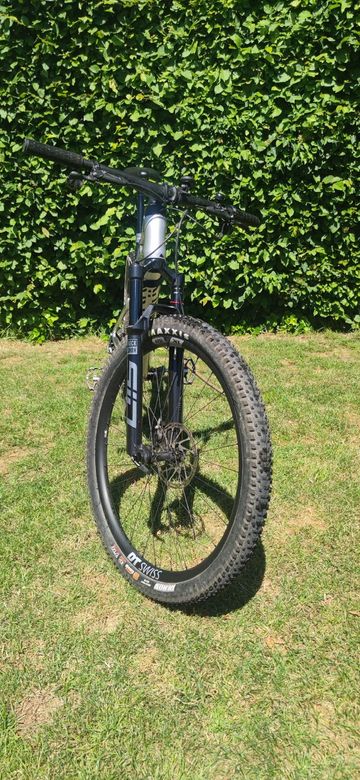 Brugt Canyon Lux Trail CF 9 2025 2025 Mountainbike — billede 3 af 9