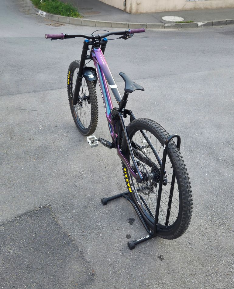 Used Mondraker SUMMUM 2024 2024 Mountainbike, Violett, 29 — image 2 of 3