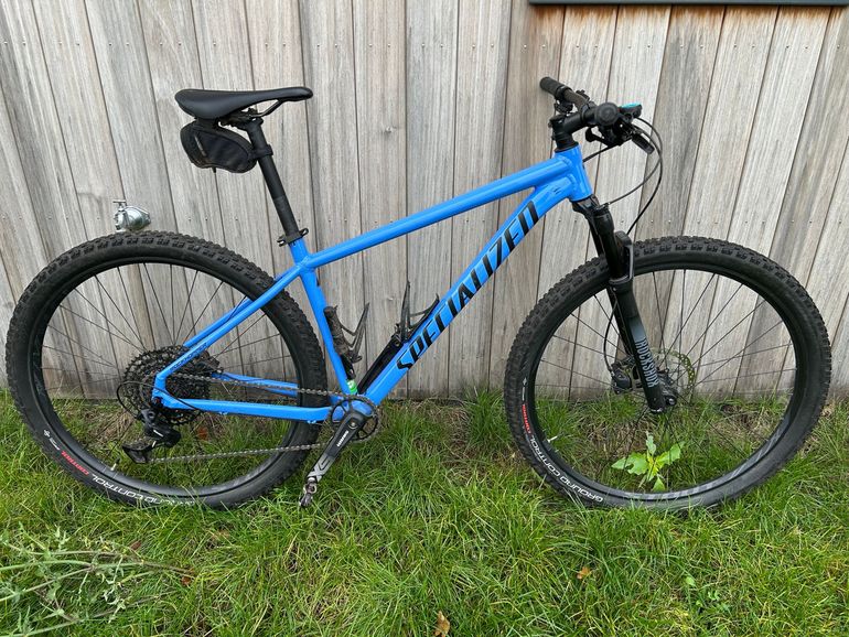 Used Specialized Rockhopper Expert 29 2021 2021 Mountainbike — image 1 of 5