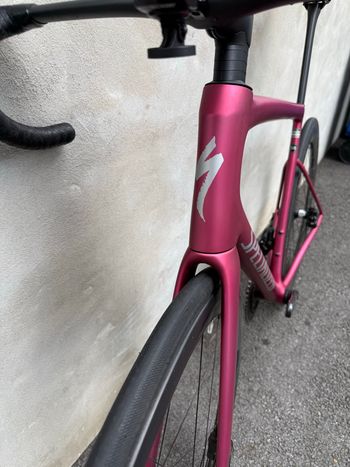 Used Specialized Tarmac SL8 Pro - SRAM Force eTAP AXS 2025 2025 Road & Gravel, Red — image 11 of 16