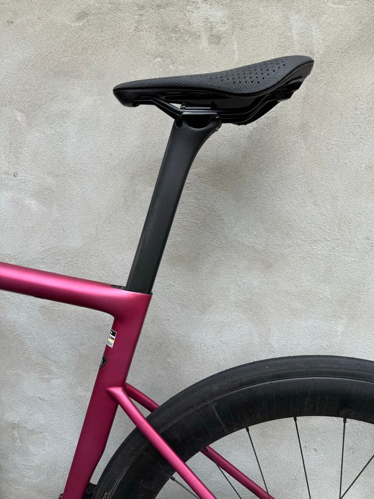 Used Specialized Tarmac SL8 Pro - SRAM Force eTAP AXS 2025 2025 Road & Gravel, Red — image 8 of 16
