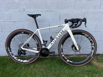 Used Aurum Aurum Custom SRAM Force eTap AXS 2025 Route & Gravel