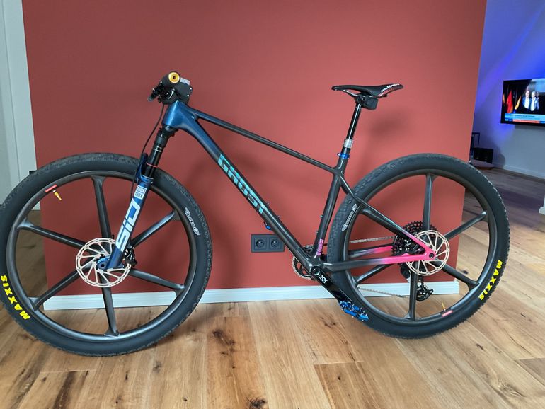 Used Ghost LECTOR FS WORLD CUP 2025 2025 Mountainbike, Blue, 29 — image 4 of 5