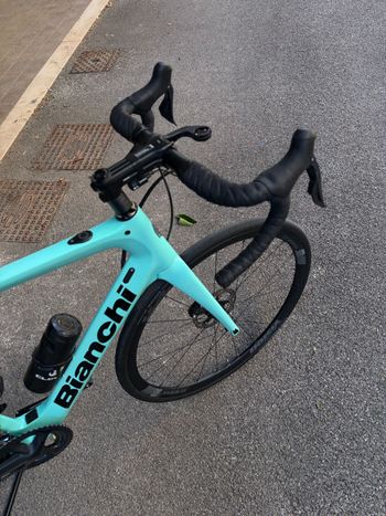 Used Bianchi Aria e-Road Ultegra 11v 2021 2021 Road & Gravel, Green — image 6 of 8