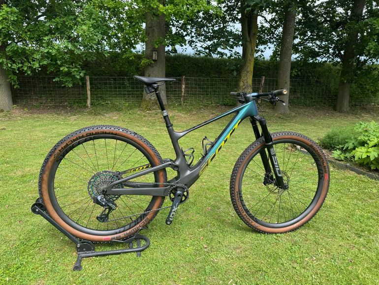 Used Scott Spark RC World Cup AXS 2022 2022 Mountainbike, Black, 29 — image 12 of 13