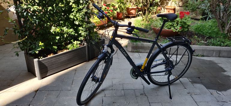 Used CUBE Touring 2021 Urban, Negro — image 2 of 6