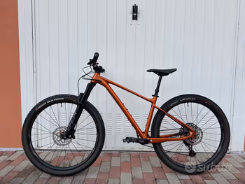 Used Giant Giant Fathom 29 1 2023 Mountainbike, Orange — image 2 of 11