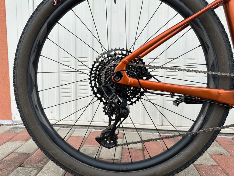 Used Giant Giant Fathom 29 1 2023 Mountainbike, Orange — image 9 of 11