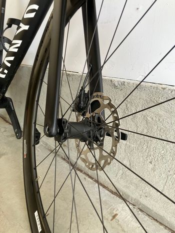 Used Canyon Aeroad CF SL 7 Disc 2022 2022 Road & Gravel, Black — image 11 of 16