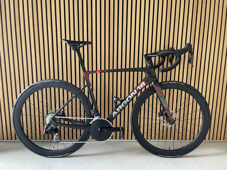Used Argon 18 Sum Pro Shimano Dura-Ace Di2 2024 Frameset 2024 Road & Gravel — image 1 of 3