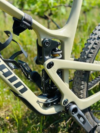 Used Propain TYEE 6 CF 27.5 Price2Ride 2024 2024 Mountainbike — image 2 of 8