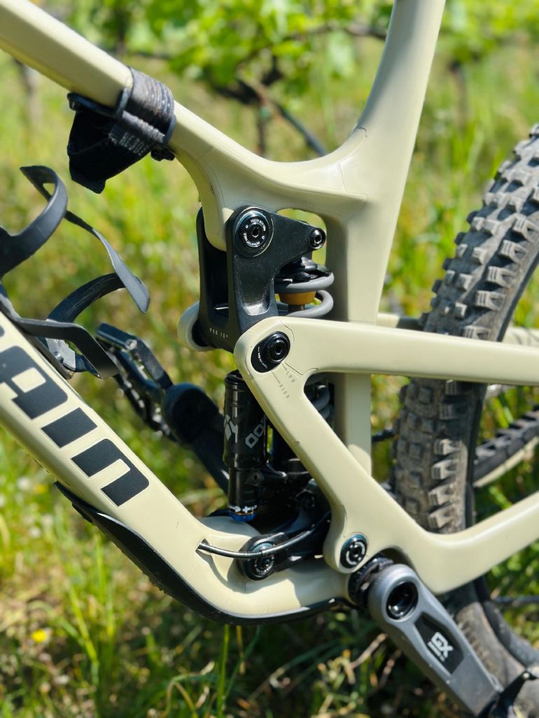 Used Propain TYEE 6 CF 27.5 Price2Ride 2024 2024 Mountainbike — image 2 of 8