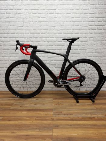 Used Trek Madone SLR 9 2016 2016 Road & Gravel, Black — image 4 of 6