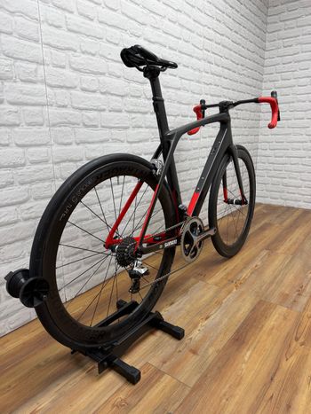 Used Trek Madone SLR 9 2016 2016 Road & Gravel, Black — image 3 of 6