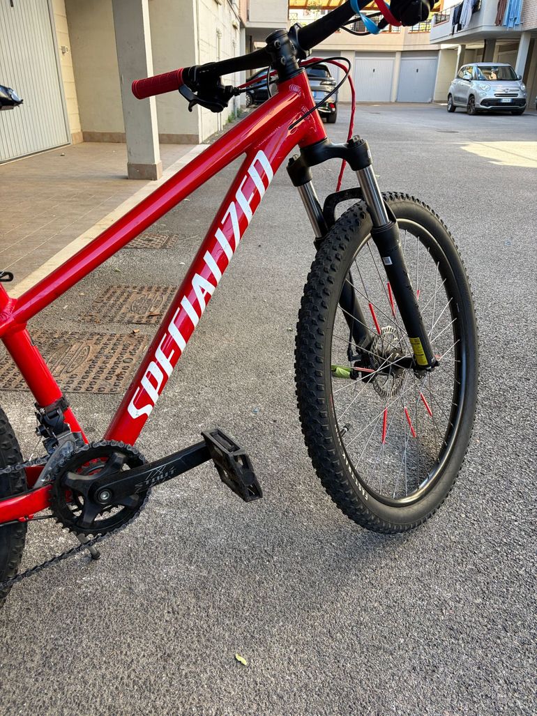Used Specialized Rockhopper 27.5 2022 2022 Mountainbike — image 7 of 11