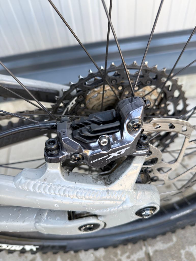 Used Nukeproof Mega Shimano Deore XT 2021 Mountainbike, Hellgrau — image 5 of 9