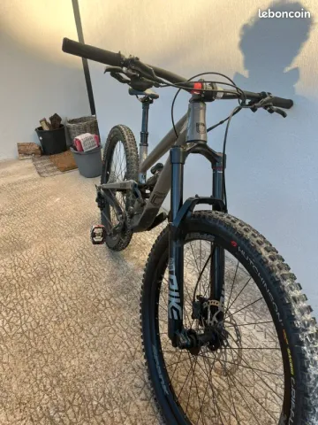 Käytetty Commencal Clash 2024 2024 Mountainbike — kuva 1 / 6