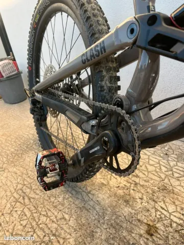 Käytetty Commencal Clash 2024 2024 Mountainbike — kuva 5 / 6