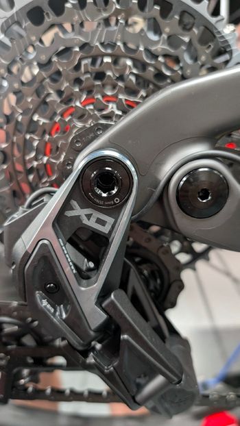 Used Santa Cruz Bullit X0 AXS RSV 2027 2027 Mountainbike, Light Gray, 29, 27.5 — image 3 of 3
