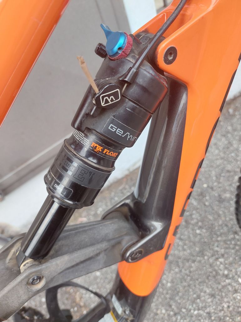 Used Cannondale Trigger 3 2018 2018 Mountainbike, Orange, 27.5 — image 6 of 8