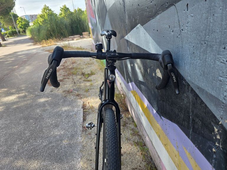 Used Giant Custom Build 2026 Road & Gravel, Black — image 4 of 9