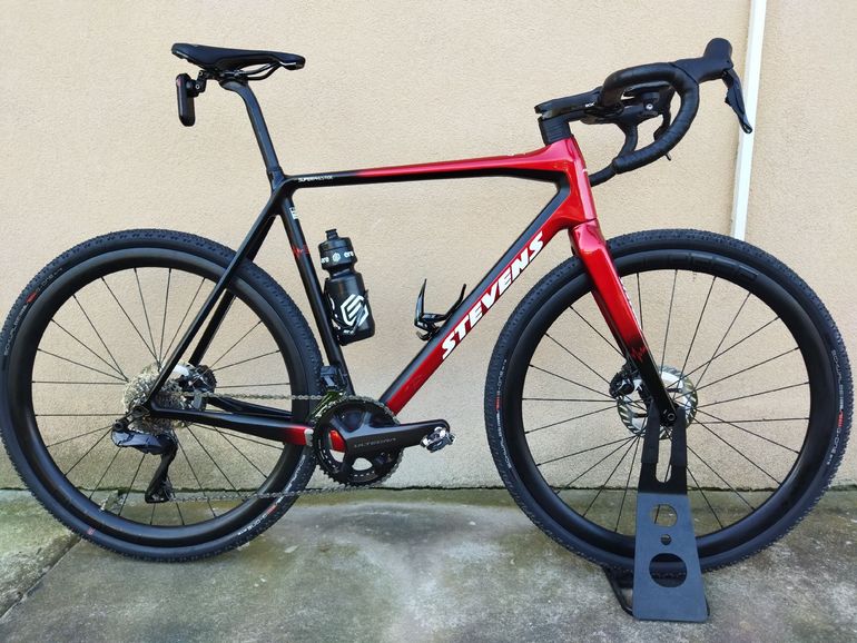 Used Stevens Super Prestige Di2 2024 2024 Road & Gravel, Red — image 1 of 3