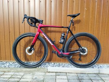 Used Stevens Super Prestige Di2 2024 2024 Road & Gravel, Red — image 3 of 3