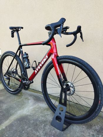 Used Stevens Super Prestige Di2 2024 2024 Road & Gravel, Red — image 2 of 3