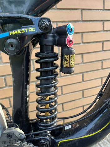 Used Giant Glory SRAM GX DH 2019 Mountainbike — image 5 of 11