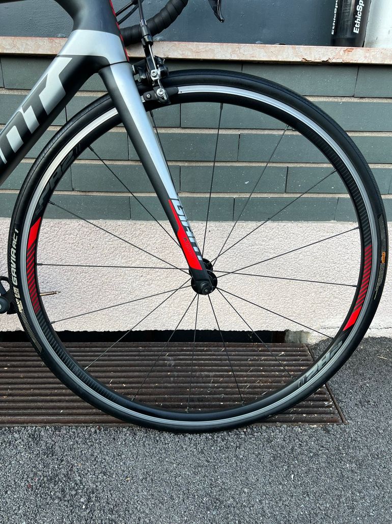 Used Giant TCR Advanced 2 2019 2019 Road & Gravel, Black — image 13 of 16