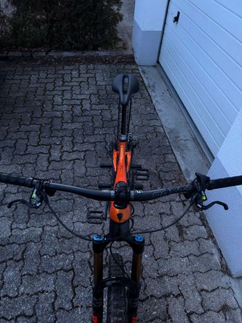 Used Trek Rail 9 2021 2021 Mountainbike, Arancione — image 8 of 24